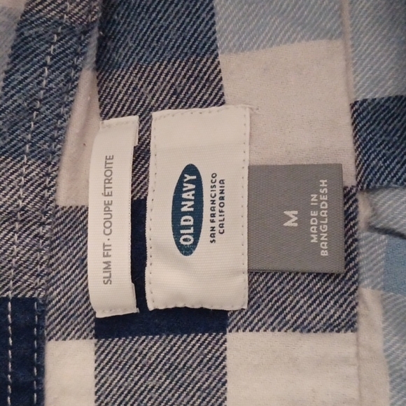 Old Navy Flannel Button Down Slim Fit Shirt - Picture 6 of 6